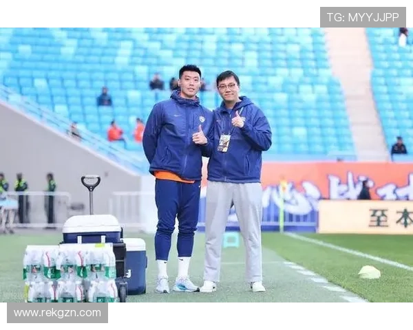 冯伯元谢海牛球迷祝福2026