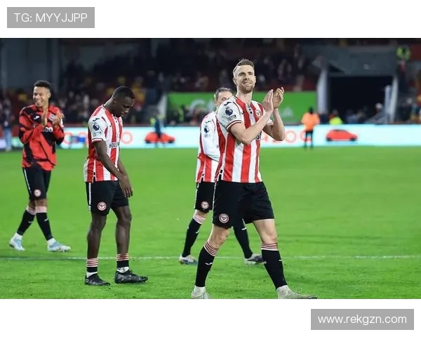 西斯科特乌龙助小蜜蜂晋级足总杯