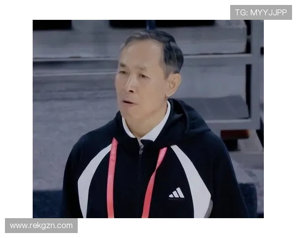 许利民赞队员顶压取胜争四